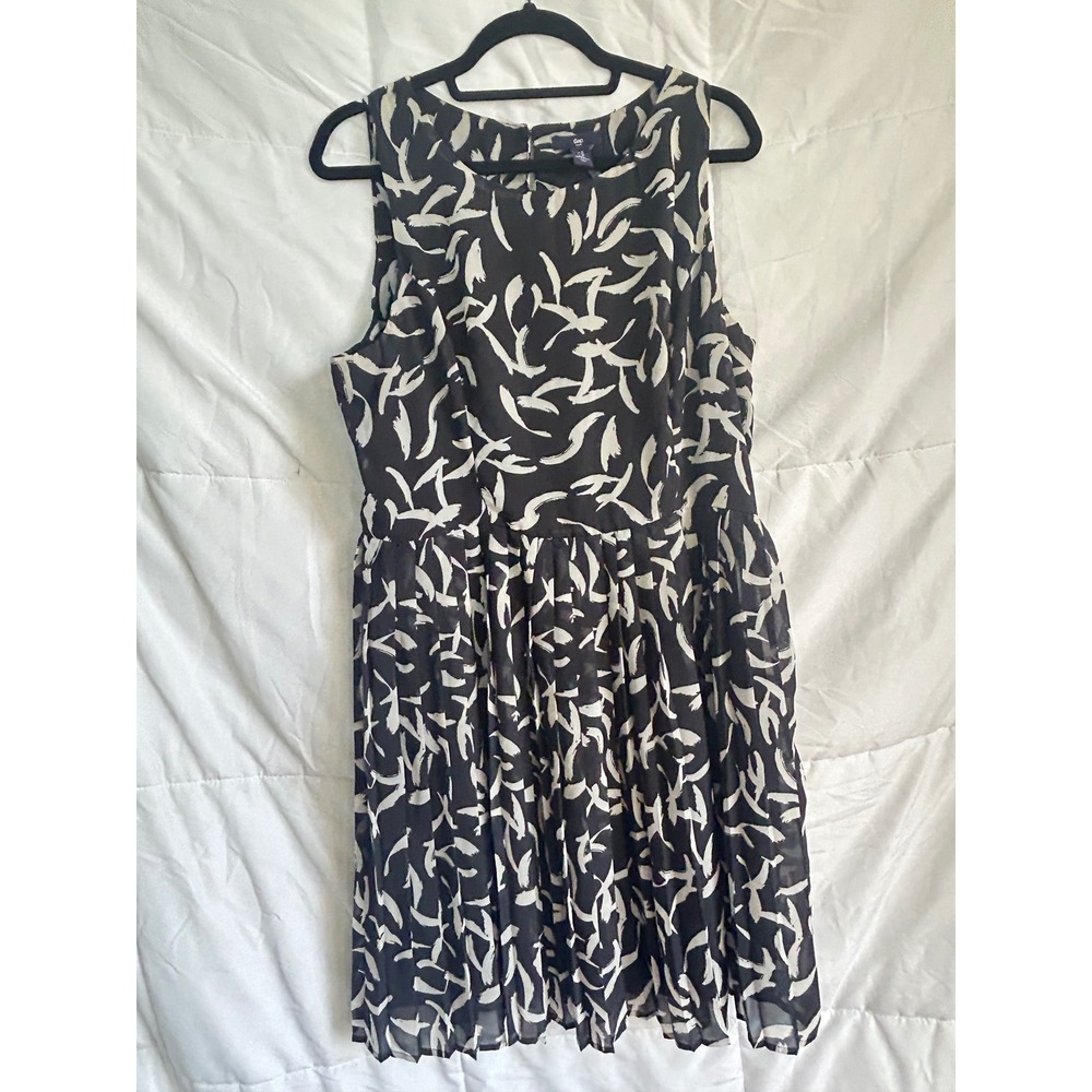 Gap Women 14 Black White Abstract Leaf Print Sleeveless‎ Pleated Midi Dress